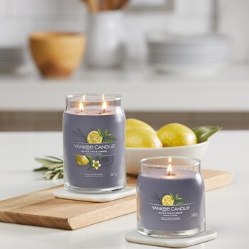 Black Tea & Lemon Signature Candle (čierny čaj a citrón) - Vonná sviečka
